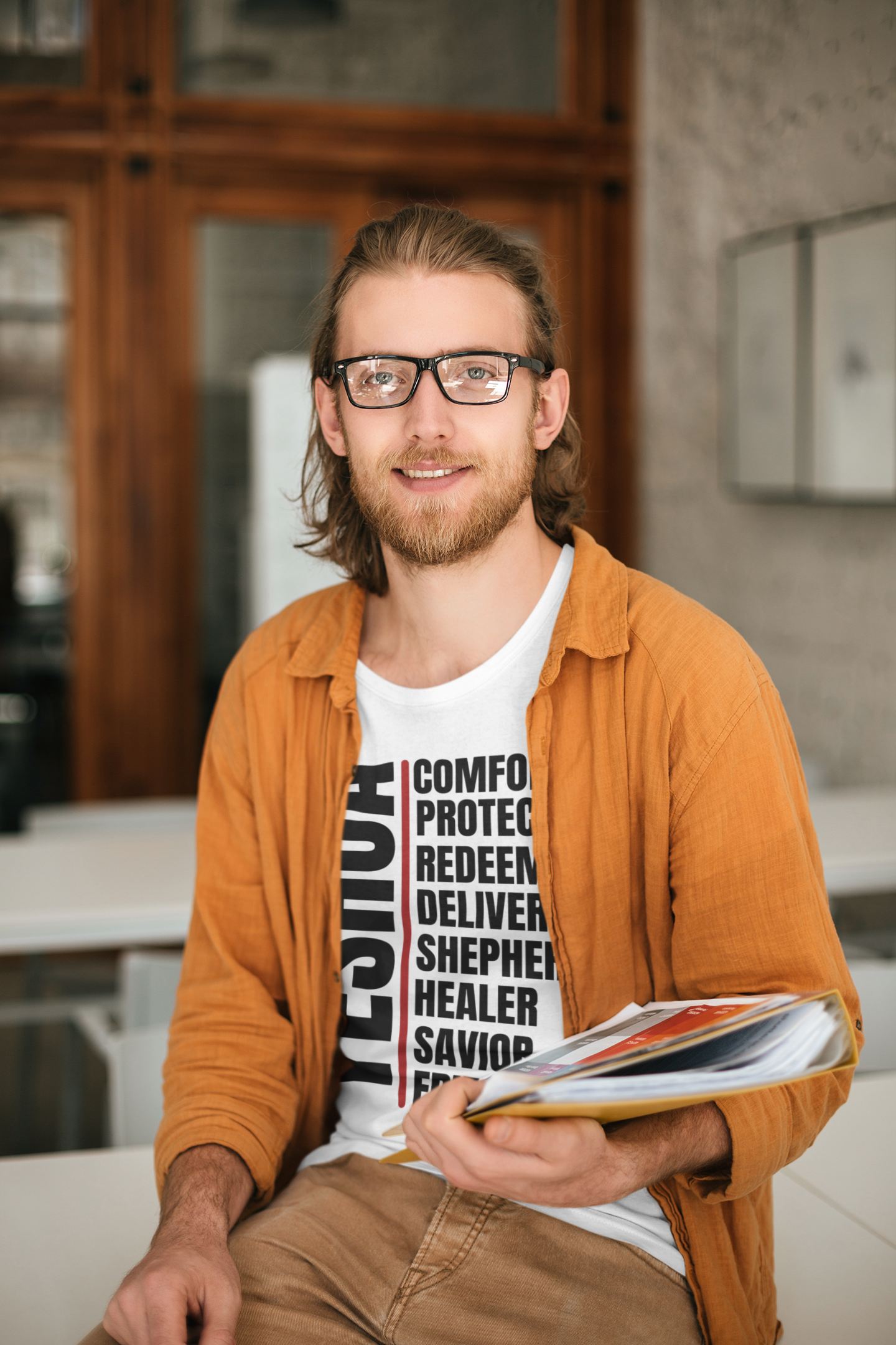 Yeshua Tshirt man